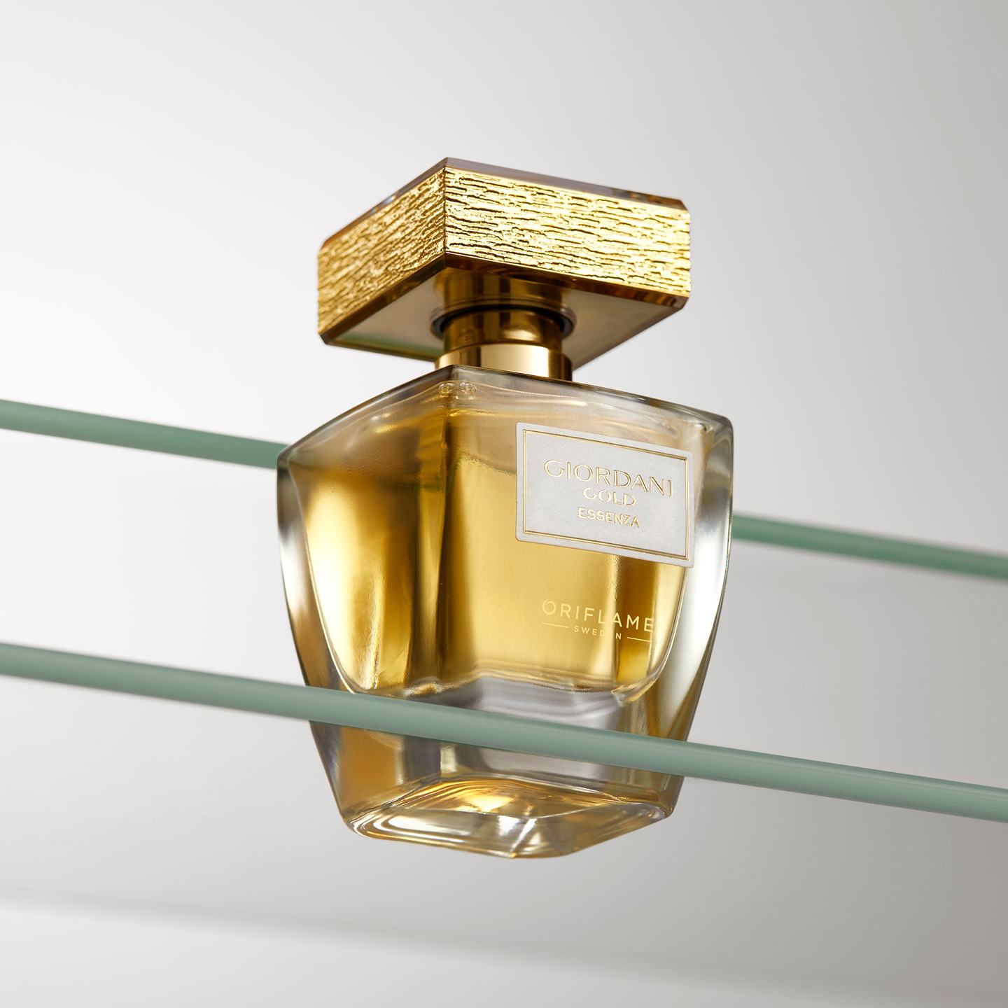 Oriflame giordani discount gold essenza perfume